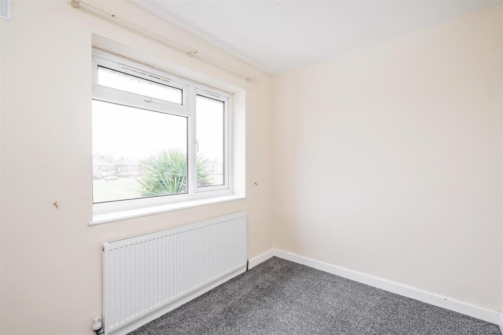 10 Burford Close-11_lo.jpg