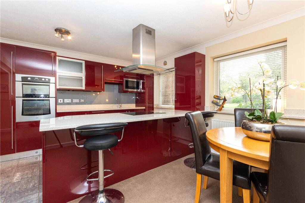 Kitchen/Dining