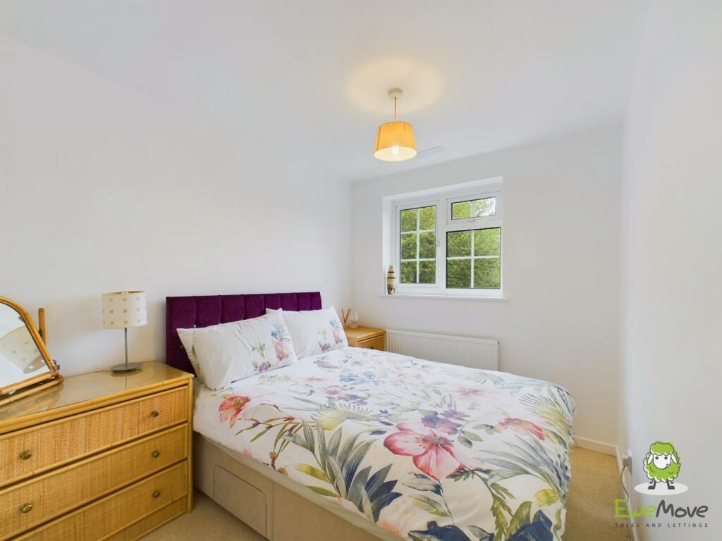 CAM03778G0-PR0086-STILL009