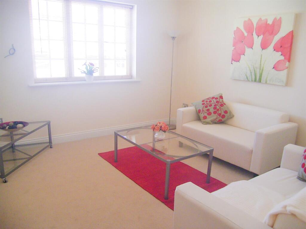 17 Apartment, Denbigh 003.jpg