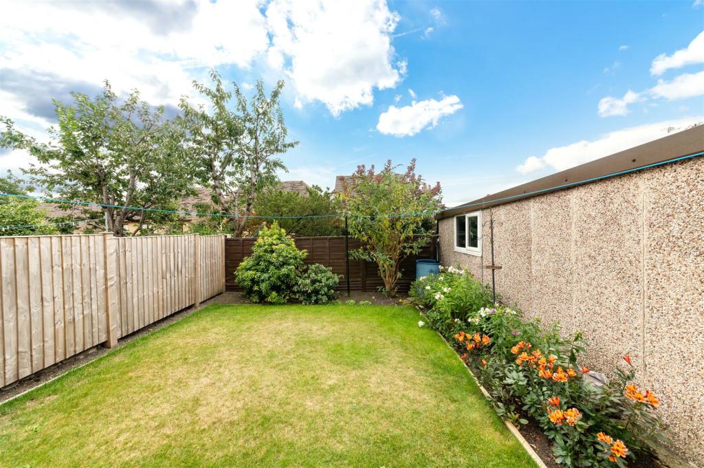 DETACHED GARAGE