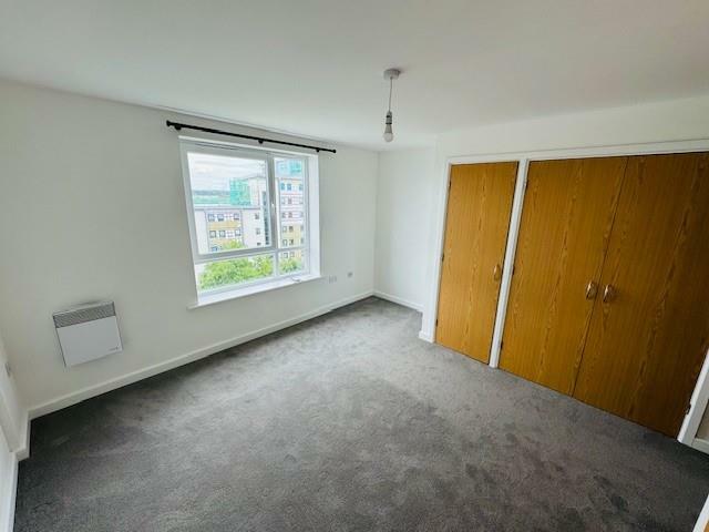 main bedroom.jpg