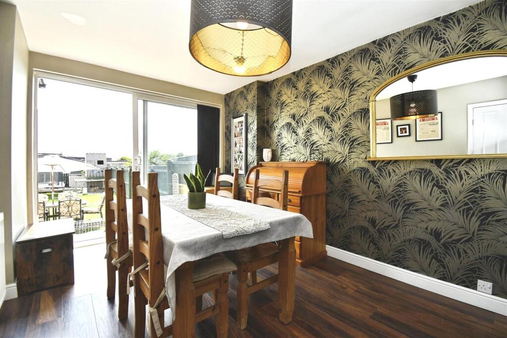 Through Lounge/Dining room