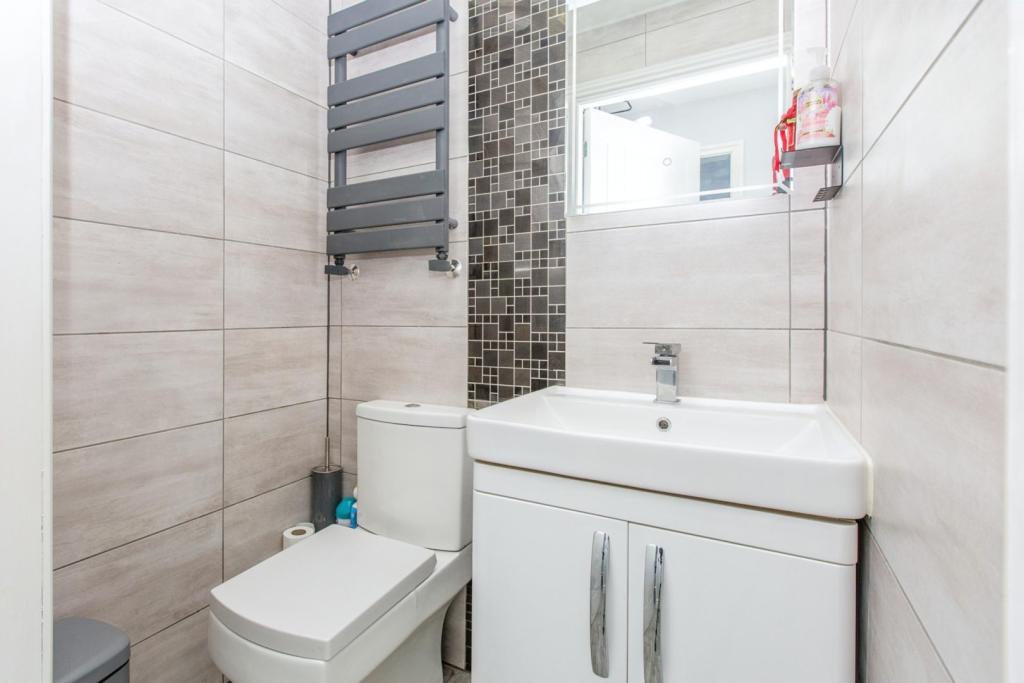 Downstairs Cloakroom