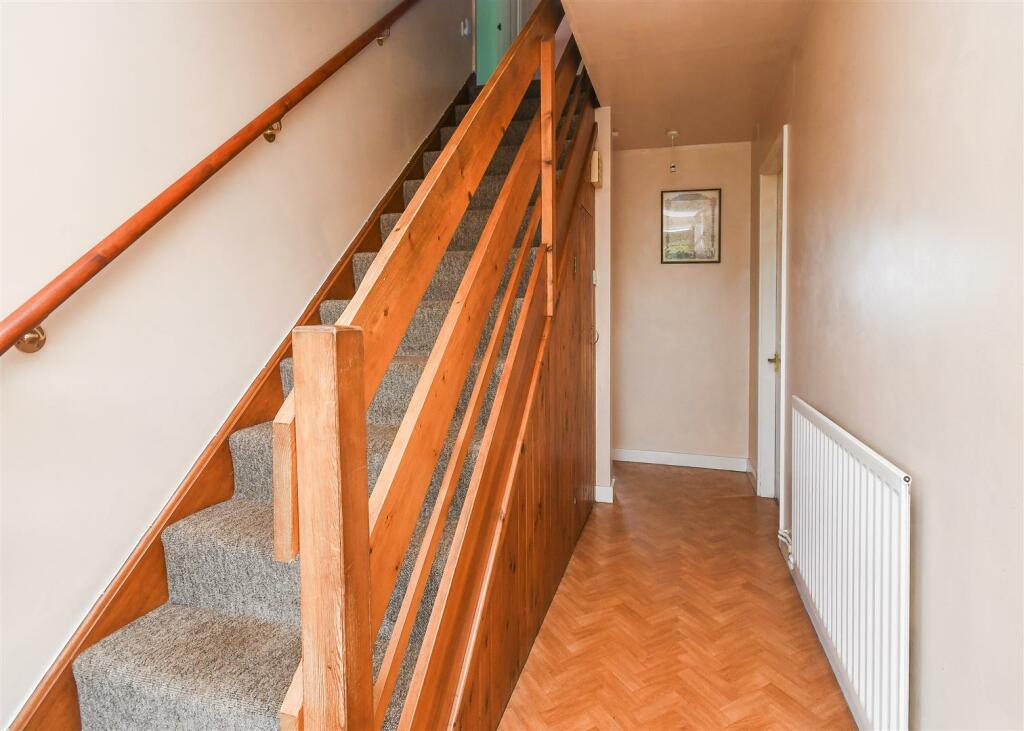 4 Beamish Lane - Hallway.jpg