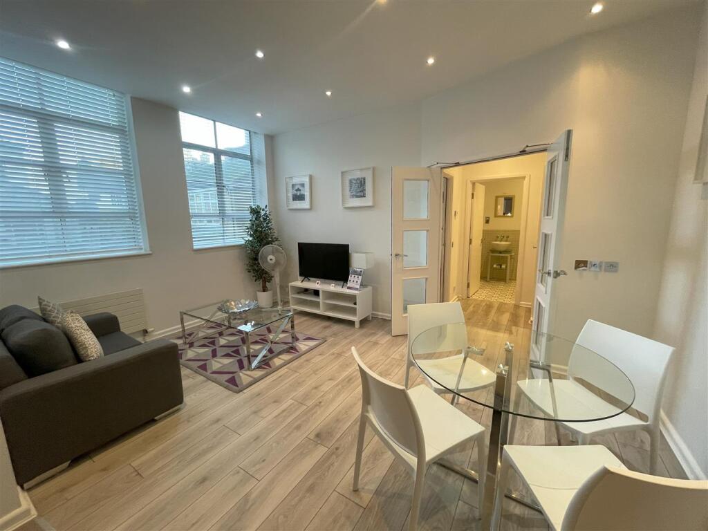 Living / Dining room