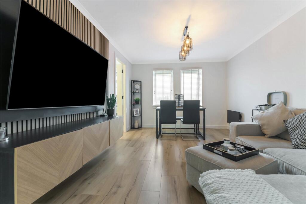 Living/Dining Room