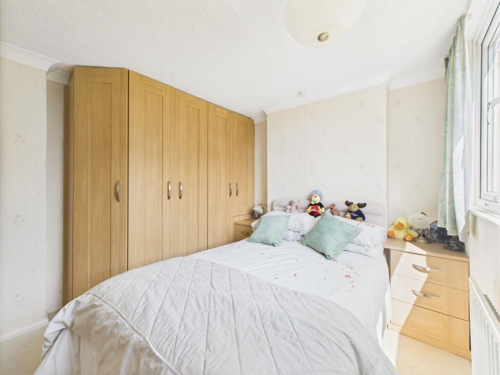 14. CAM04922G0-PR0051-STILL027