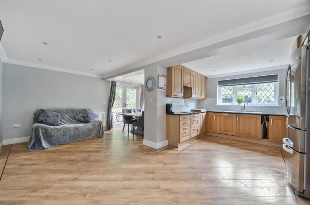 1316798-15-685d4d...