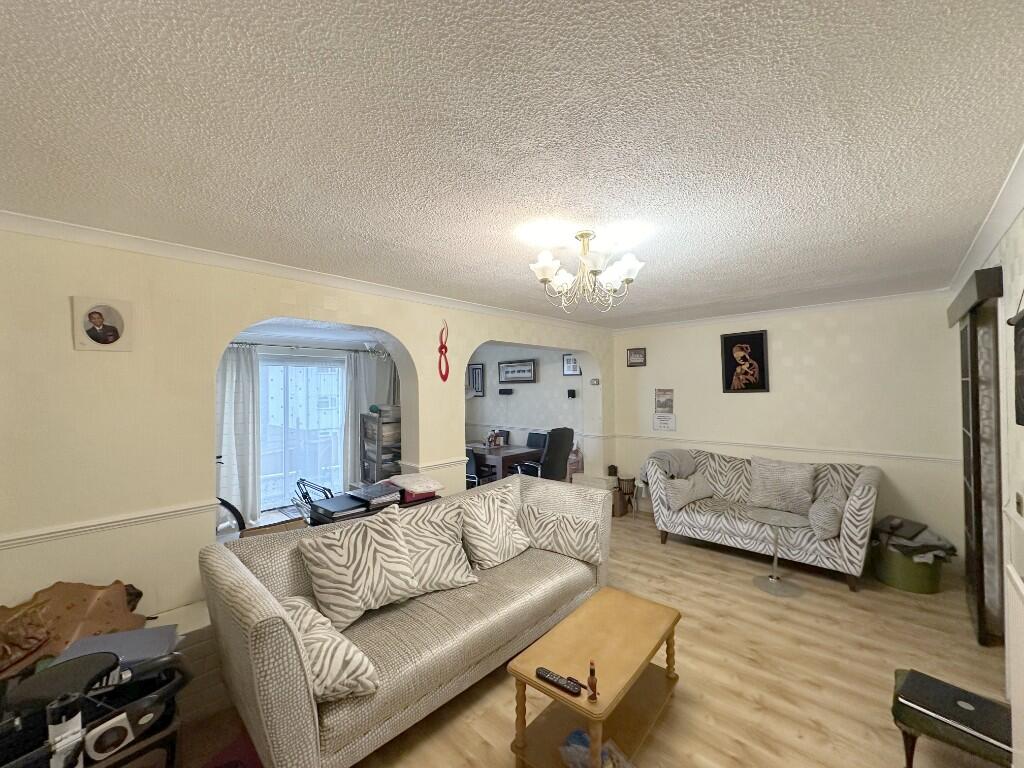 Dual Reception Room 