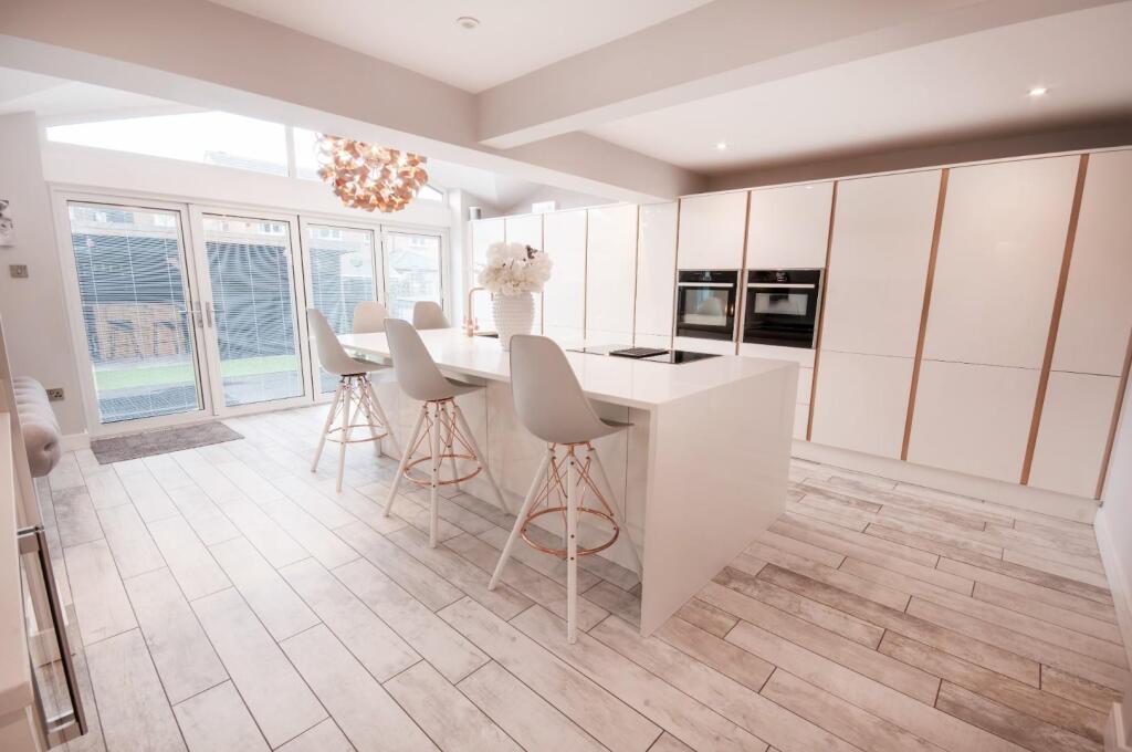 Open Plan Kitchen, Dining, Living