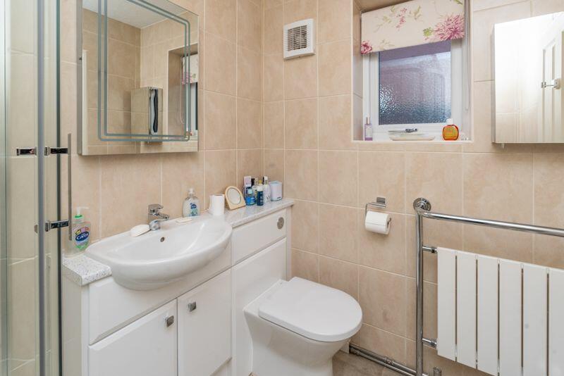 BEDROOM 1 ENSUITE