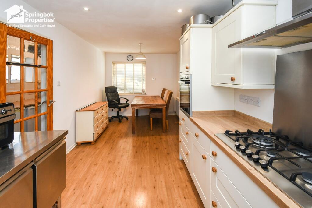 IMAGE 5