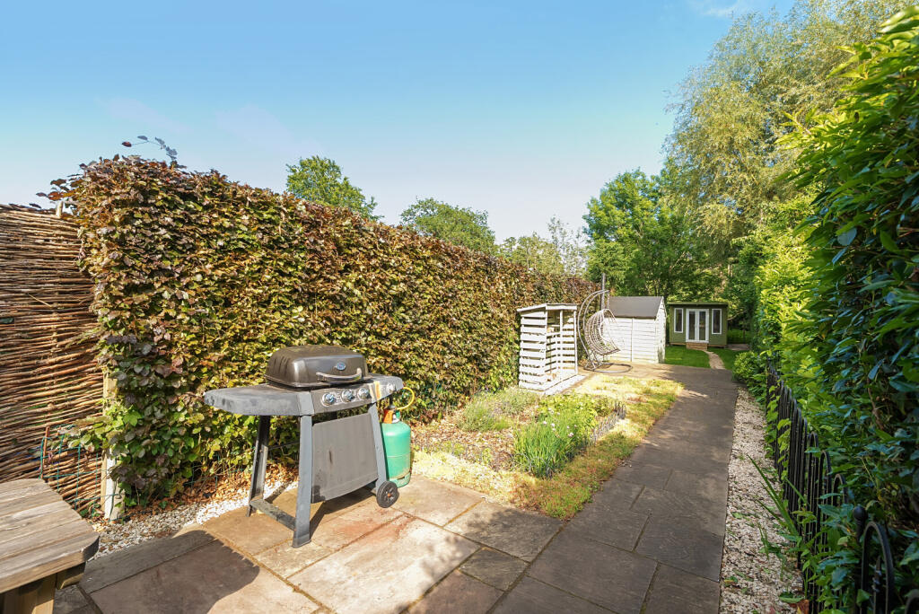 1309358-6-684b075...