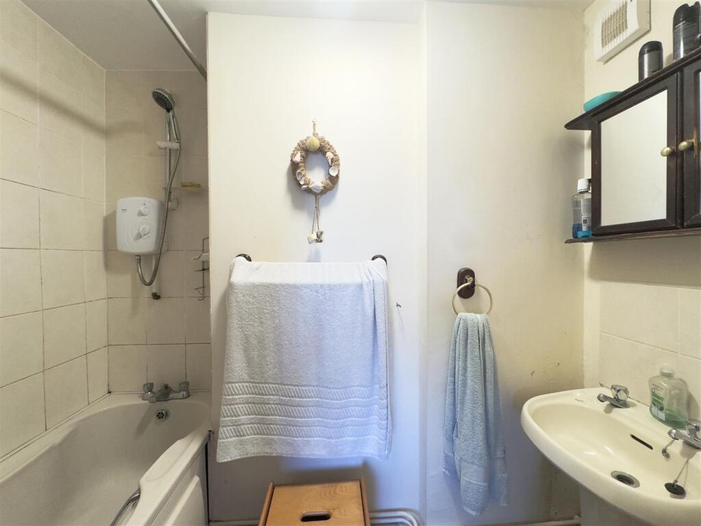 Flat 7
