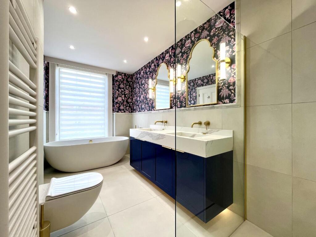 Bedroom 1 En Suite Aspect 2