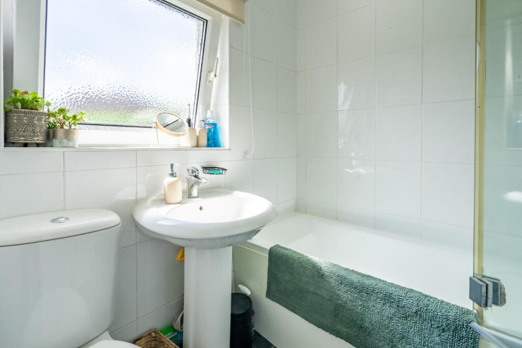 moorgarth ave (10 of 28).jpg