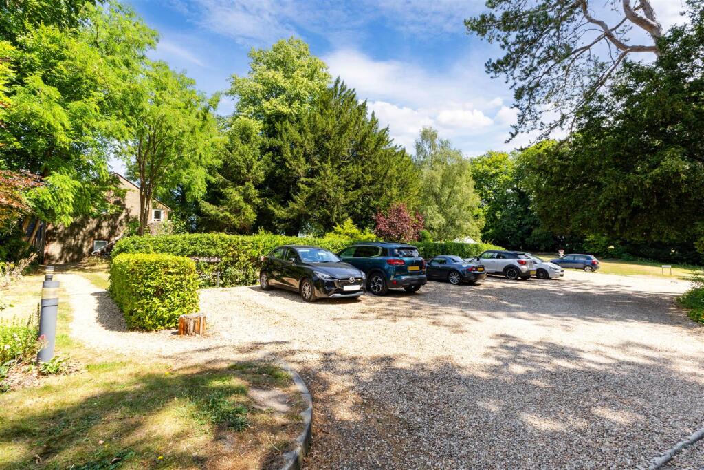 95037_19 Little Dean Court Winton Hill (22).jpg