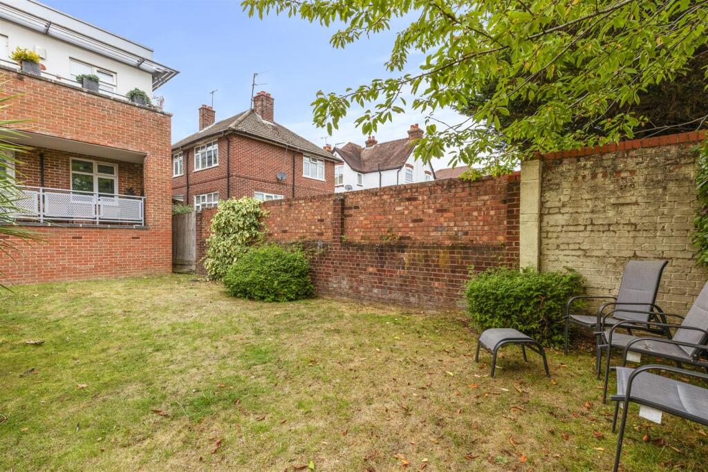 Flat 10, Riverlock Court, Spring Gardens Road, HP1