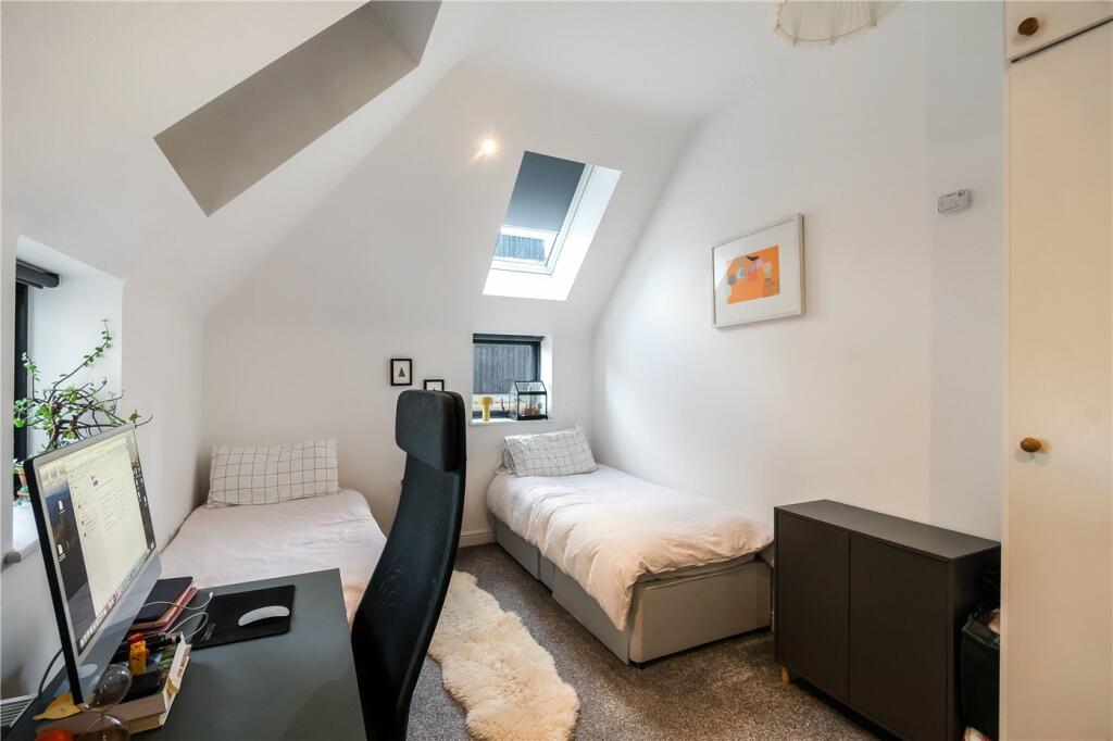 Bedroom 1 P1