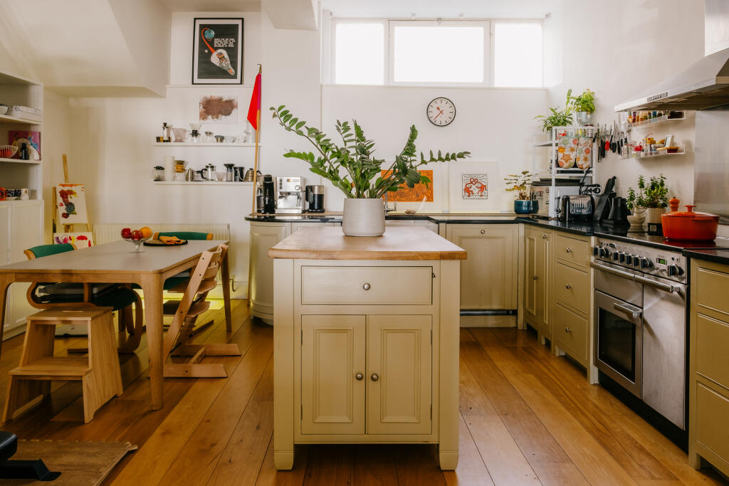 Croft-StLeonards-GrandParade-Interior-16