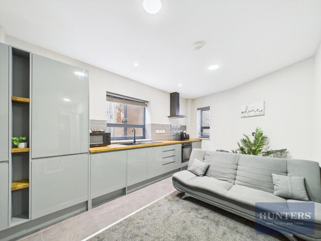 Kitchen / Living Room