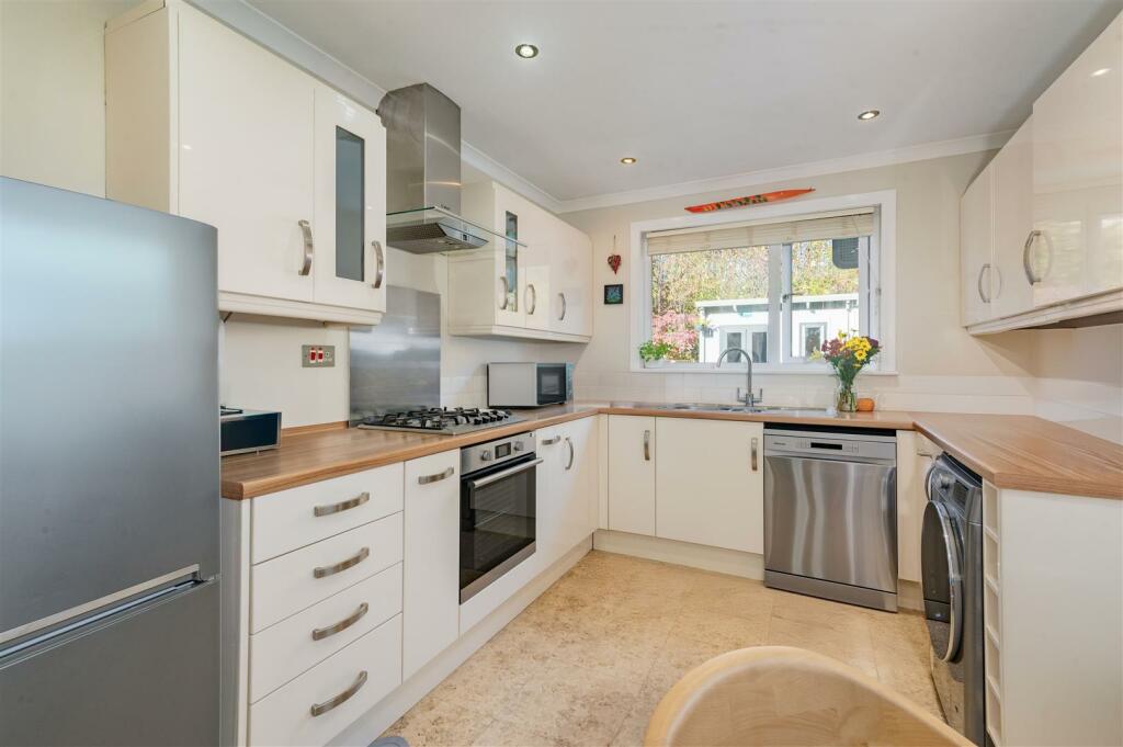 7 Alder Avenue BF-10.JPG