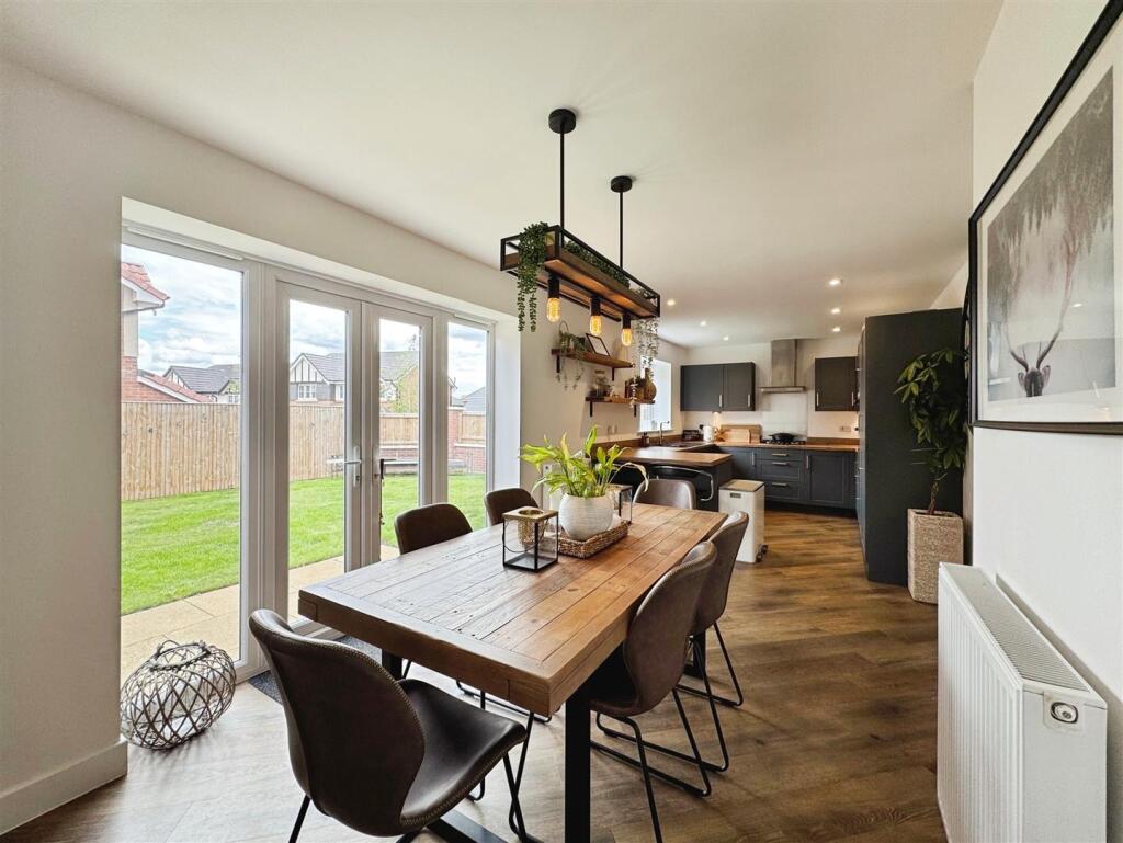 27f38bcb--4330-8E97-71AE810826B4-33767-0000183E1A2