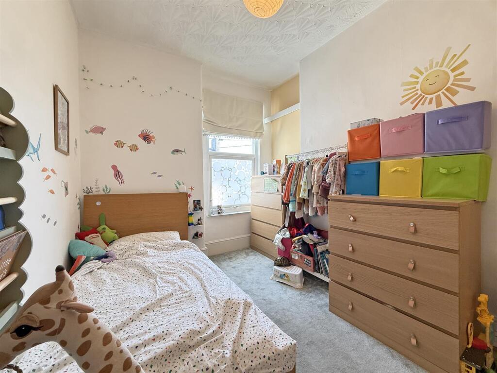 Cotehele Avenue 90 - Bed 2.jpg