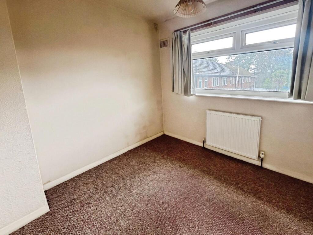 cf0f3889-Bedroom 202.jpg