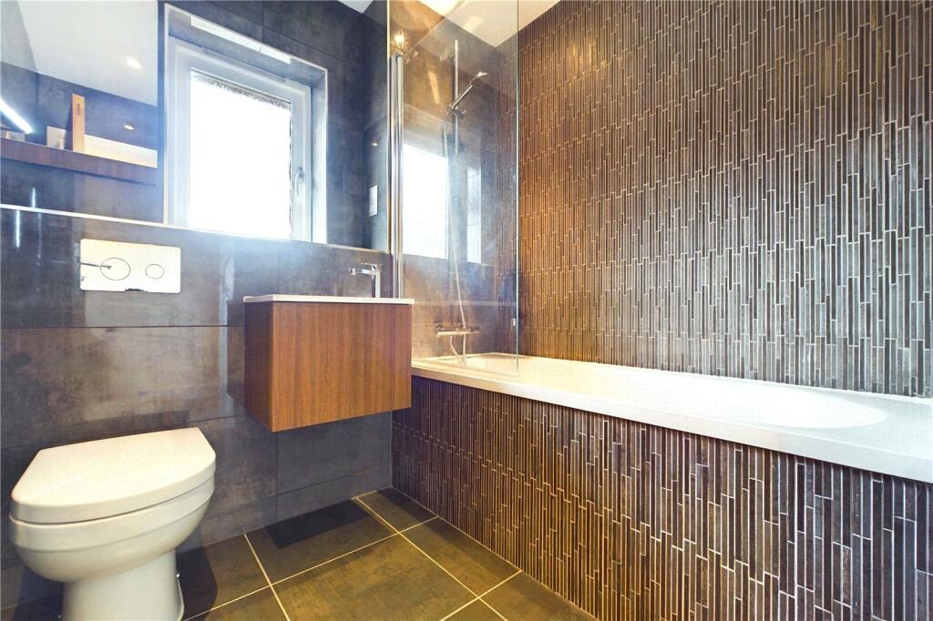 Famiily Bathroom