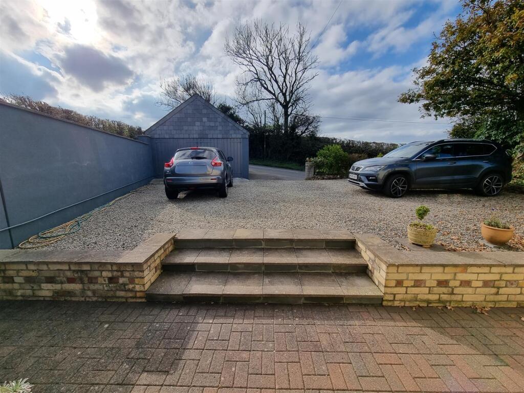 Driveway.jpg