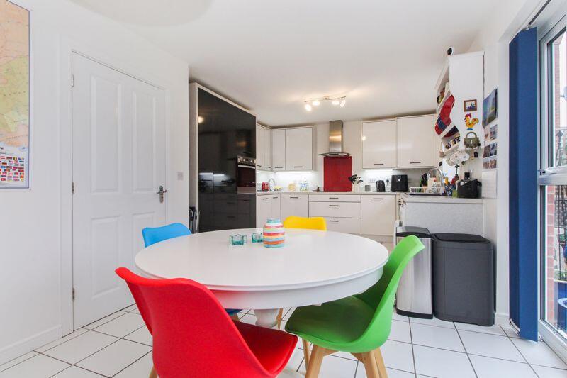 Kitchen/Diner/Family
