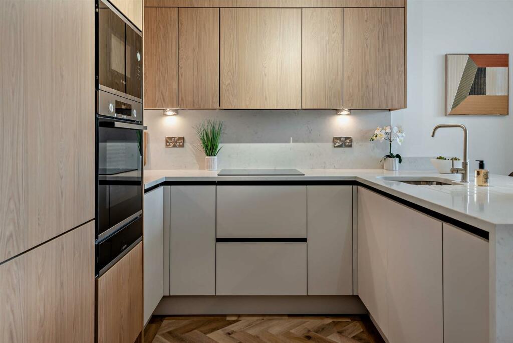 8625925-interior06-800.jpg