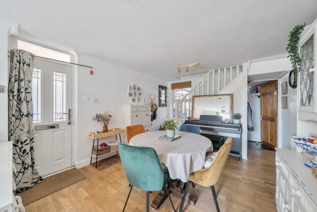 1331048-13-688356...