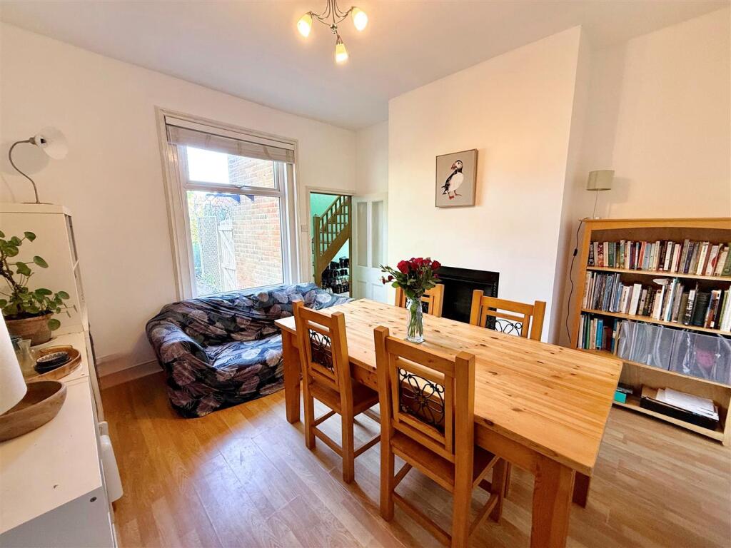 Dining Room.jpg