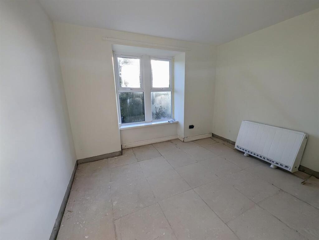 WhatsApp Image 2025-10-17 at 13.52.56_a2d8e70b.jpg