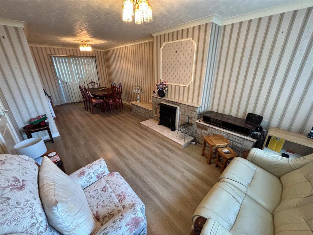 Open Plan Living and Dining Room