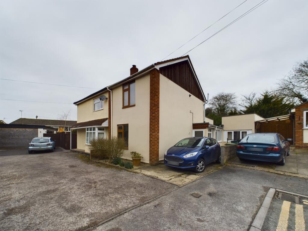 CAM01740G0-PR0342-STILL003