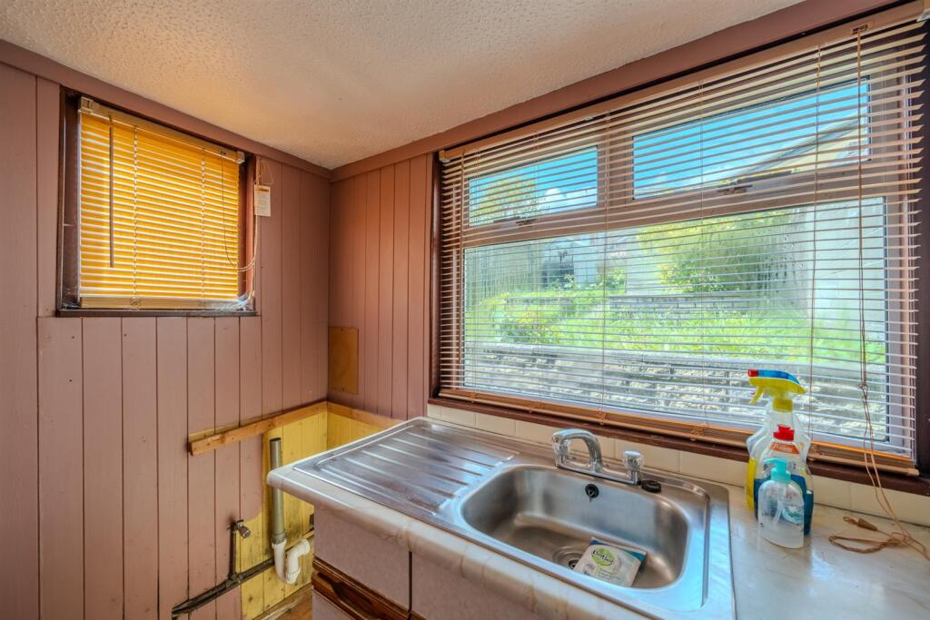 13 Tranch Road-14.jpg