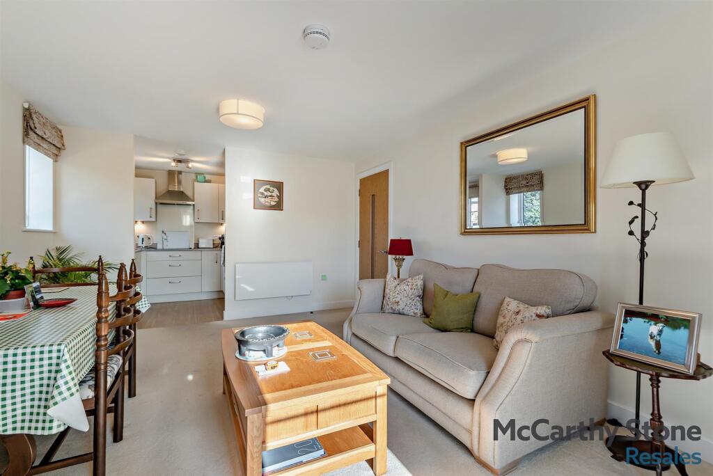 8665712-interior07-800.jpg