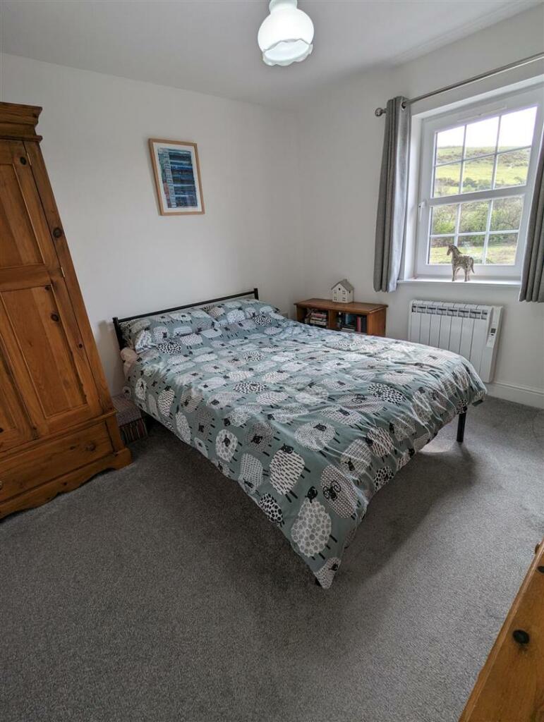 bedroom.jpg