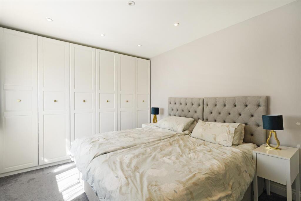 42 Thornbury Gardens - xBpdErNmeUAHuCibFm0M.jpg