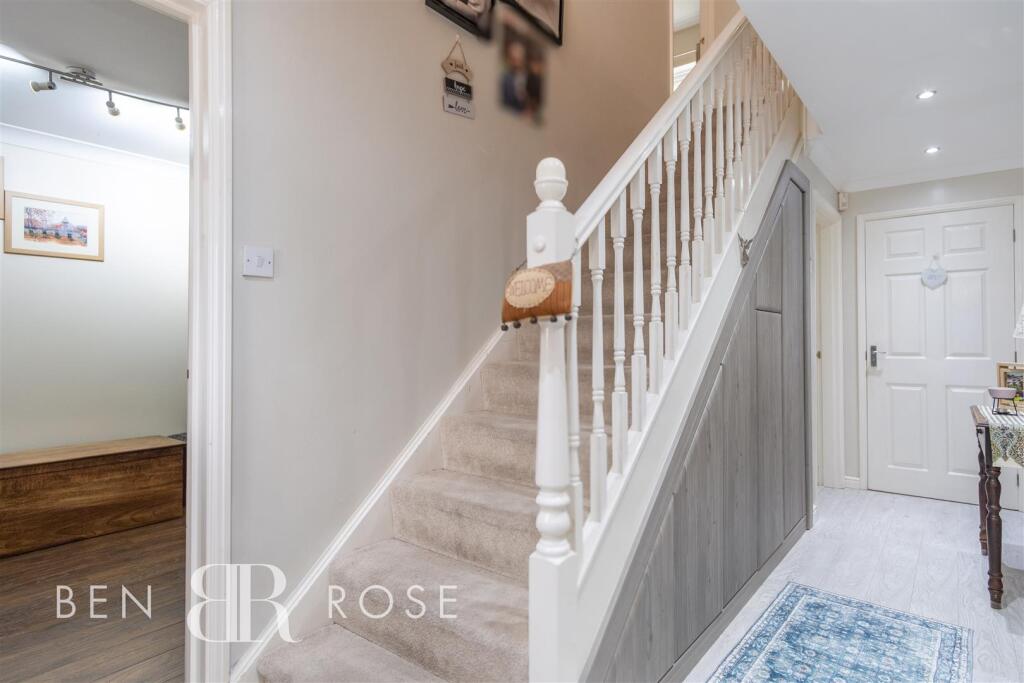 Entrance Hall/Office