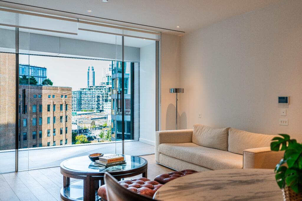 L-001134, 5 Electric Boulevard, Battersea