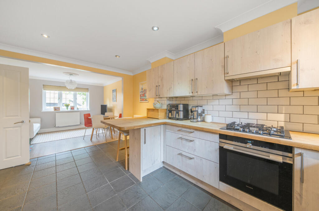 1297261-7-682f149...