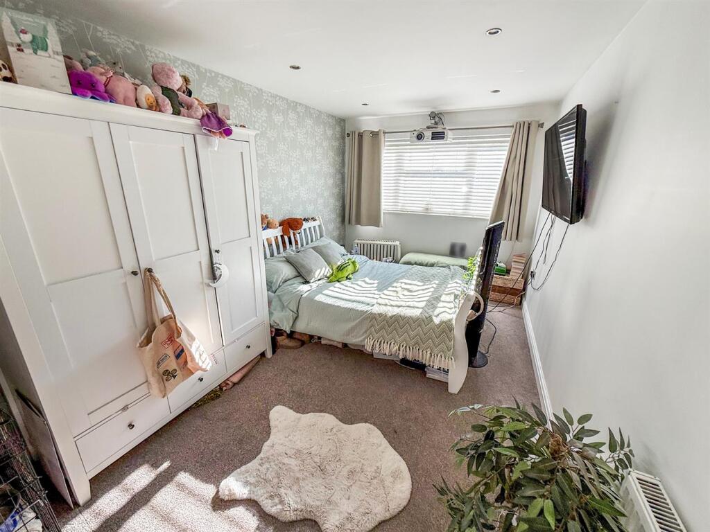 GROUND FLOOR BEDROOM/ SITTING ROOM