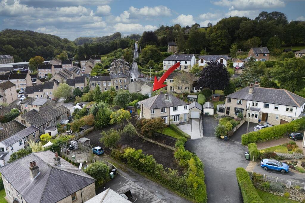 Bramleys Estate Agents - The Crescent - New Mill (