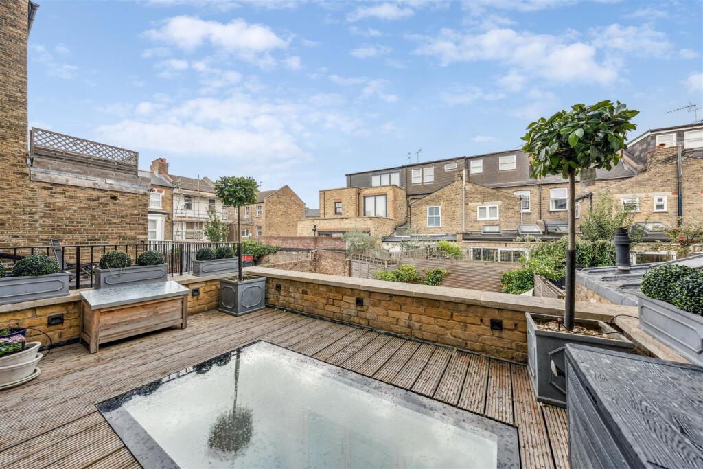 Alkerden Road, W4 - FOR SALE