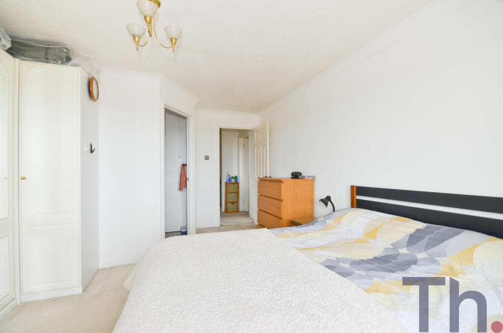 Bedroom 1.JPG